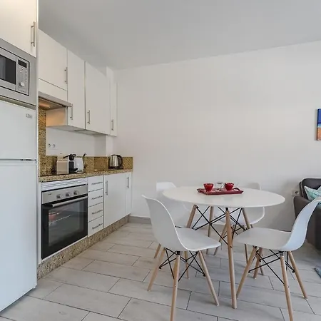 303. Modern, Sunny Ifonche With Wifi Apartamento
