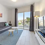 303. Modern, Sunny Ifonche With Wifi *