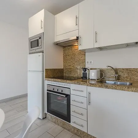 Apartamento 303. Modern, Sunny Ifonche With Wifi Costa Adeje (Tenerife)