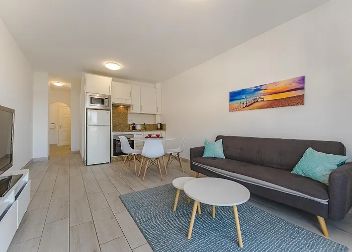 303. Modern, Sunny Ifonche With Wifi Διαμέρισμα *