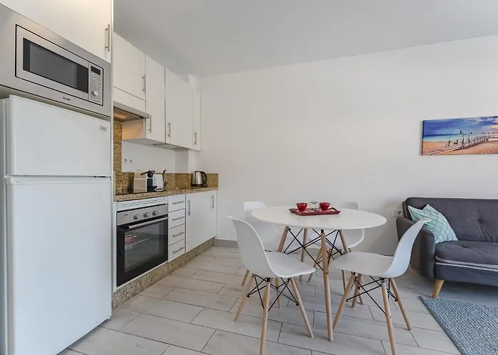 303. Modern, Sunny Ifonche With Wifi Apartamento