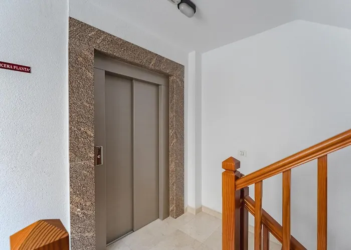 303. Modern, Sunny Ifonche With Wifi * אדחה