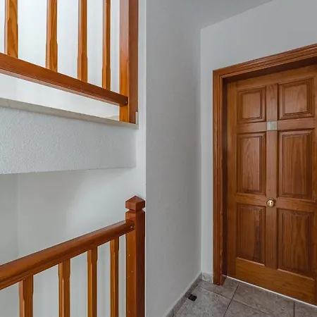 303. Modern, Sunny Ifonche With Wifi Апартаменты *